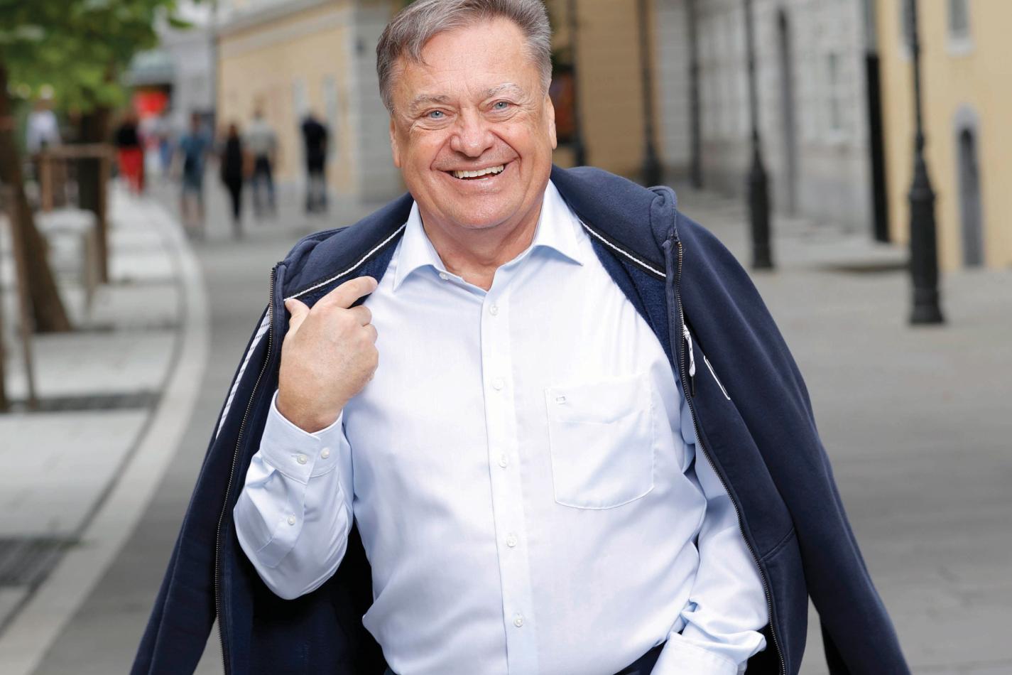 Kolumna: Ljubljana, donacije in večno nedolžni župan