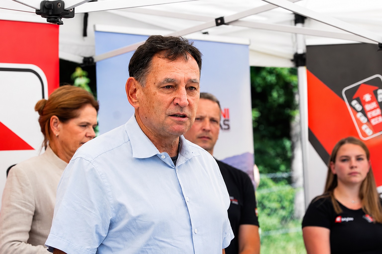 Andreju Ribiču dobrih 90.000 € odpravnine?